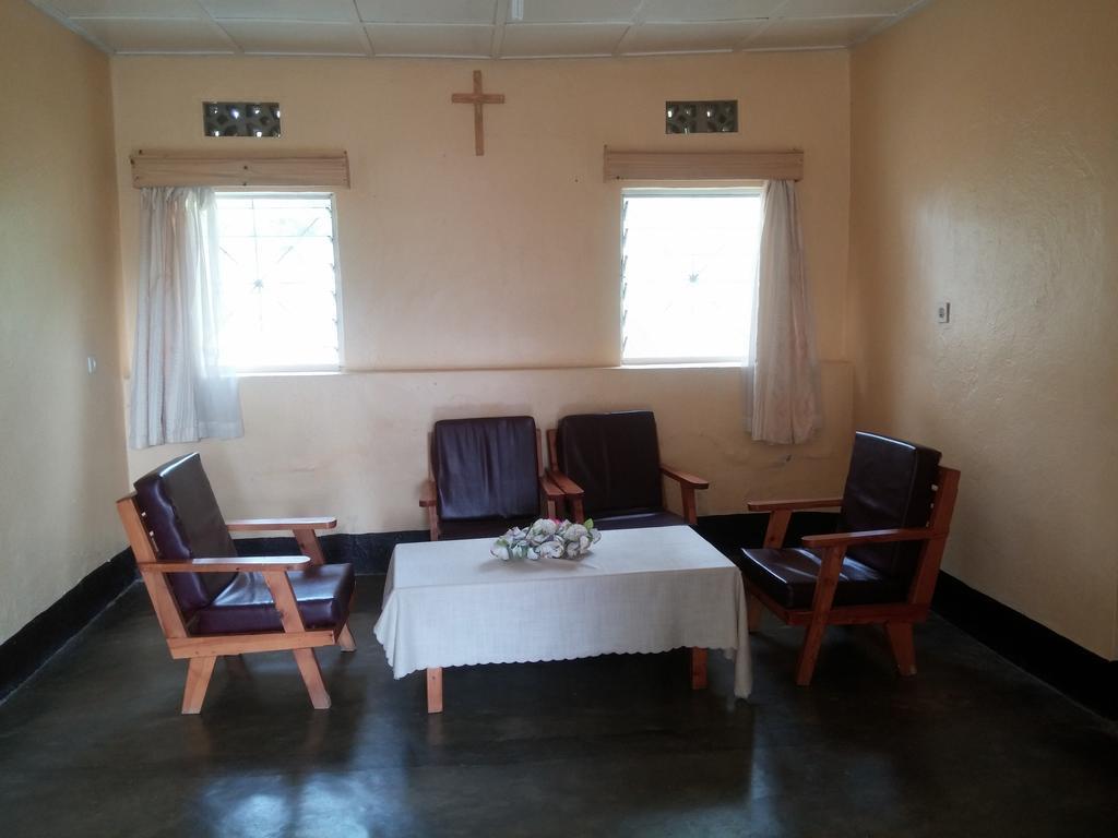 Home Saint Jean Kibuye Bagian luar foto